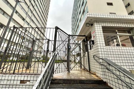 Apartamento à venda com 70m², 3 quartos e 1 vaga Apartamento à venda com 70m², 3 quartos e 1 vagaFachada