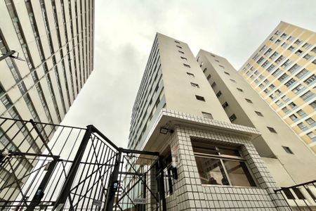 Apartamento à venda com 70m², 3 quartos e 1 vaga Apartamento à venda com 70m², 3 quartos e 1 vagaFachada