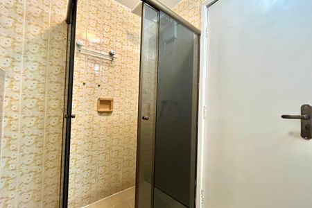 Apartamento à venda com 70m², 3 quartos e 1 vaga Apartamento à venda com 70m², 3 quartos e 1 vagaBanheiro