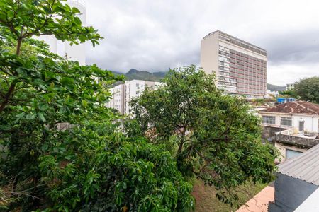 Apartamento à venda com 71m², 2 quartos e 1 vagaVaranda Quarto 1