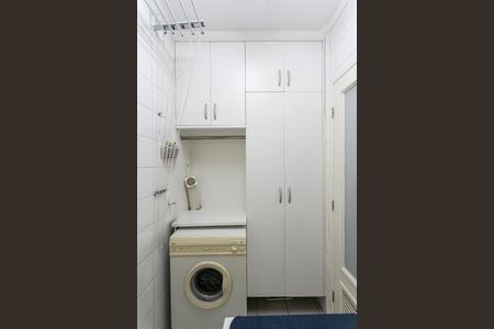 Apartamento à venda com 93m², 3 quartos e 2 vagas Apartamento à venda com 93m², 3 quartos e 2 vagasÁrea de Serviço