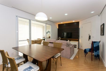 Apartamento à venda com 93m², 3 quartos e 2 vagas Apartamento à venda com 93m², 3 quartos e 2 vagasSala