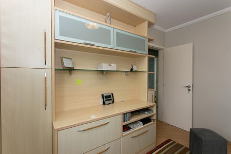 Apartamento à venda com 93m², 3 quartos e 2 vagas Apartamento à venda com 93m², 3 quartos e 2 vagasQuarto 2