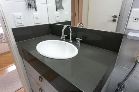 Apartamento à venda com 93m², 3 quartos e 2 vagas Apartamento à venda com 93m², 3 quartos e 2 vagasBanheiro Social