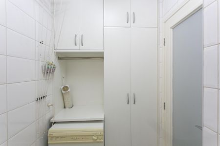 Apartamento à venda com 93m², 3 quartos e 2 vagas Apartamento à venda com 93m², 3 quartos e 2 vagasÁrea de Serviço