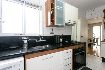 Apartamento à venda com 93m², 3 quartos e 2 vagas Apartamento à venda com 93m², 3 quartos e 2 vagasCozinha