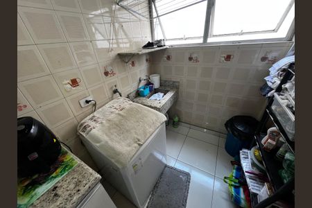 Apartamento à venda com 74m², 2 quartos e 2 vagas Apartamento à venda com 74m², 2 quartos e 2 vagasÁrea de Serviço