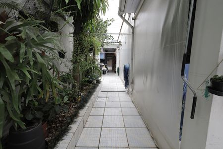 Casa à venda com 65m², 4 quartos e 1 vaga Casa à venda com 65m², 4 quartos e 1 vagaQuintal