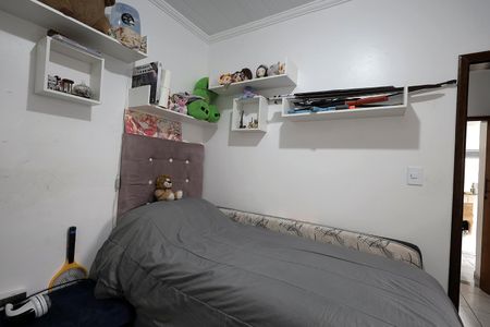 Casa à venda com 65m², 4 quartos e 1 vaga Casa à venda com 65m², 4 quartos e 1 vagaQuarto 4