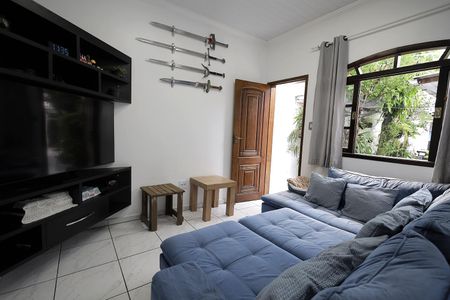 Casa à venda com 65m², 4 quartos e 1 vaga Casa à venda com 65m², 4 quartos e 1 vagaSala