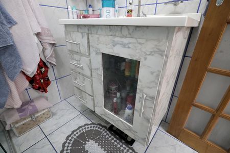 Casa à venda com 65m², 4 quartos e 1 vaga Casa à venda com 65m², 4 quartos e 1 vagaBanheiro Social