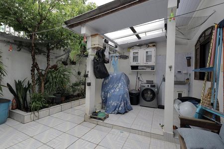 Casa à venda com 65m², 4 quartos e 1 vaga Casa à venda com 65m², 4 quartos e 1 vagaÁrea de Serviço