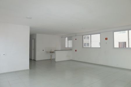 Apartamento para alugar com 42m², 2 quartos e sem vagaÁrea comum - Salão de festas 2