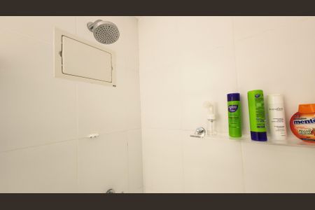 Apartamento à venda com 74m², 3 quartos e 2 vagasBanheiro