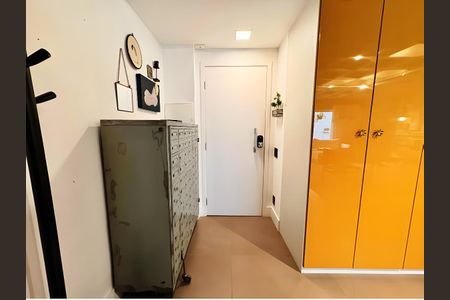Corredor de apartamento à venda com 1 quarto, 51m² em Consolação, São Paulo