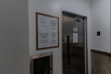 Apartamento à venda com 72m², 2 quartos e sem vagaElevador 