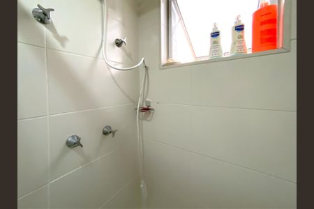 Apartamento à venda com 90m², 3 quartos e 2 vagas Apartamento à venda com 90m², 3 quartos e 2 vagasBanheiro da Suíte