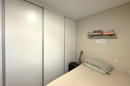 Apartamento à venda com 90m², 3 quartos e 2 vagas Apartamento à venda com 90m², 3 quartos e 2 vagasQuarto 1