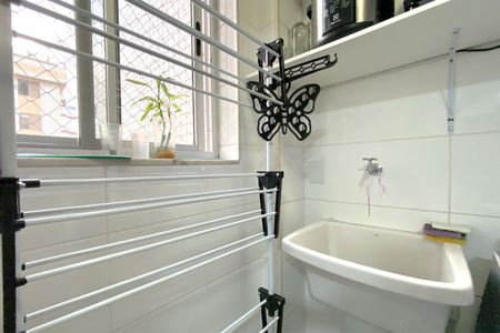 Apartamento à venda com 90m², 3 quartos e 2 vagas Apartamento à venda com 90m², 3 quartos e 2 vagasÁrea de Serviço