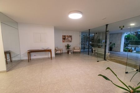 Apartamento para alugar com 78m², 2 quartos e 1 vaga Apartamento para alugar com 78m², 2 quartos e 1 vagaHall social