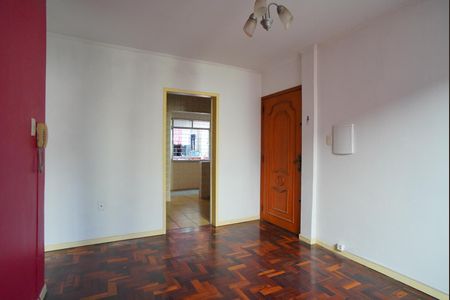 Sala de apartamento para alugar com 3 quartos, 77m² em Petrópolis, Porto Alegre