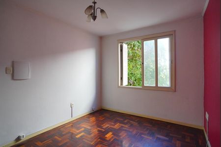 Sala de apartamento para alugar com 3 quartos, 77m² em Petrópolis, Porto Alegre