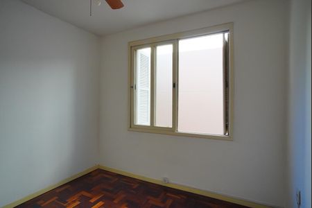Quarto 1 de apartamento para alugar com 3 quartos, 77m² em Petrópolis, Porto Alegre
