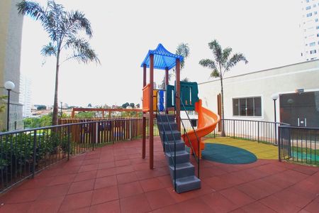 Apartamento para alugar com 45m², 1 quarto e 1 vaga Apartamento para alugar com 45m², 1 quarto e 1 vagaÁrea comum - Playground