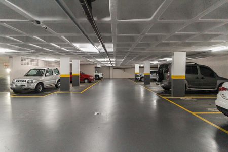 Apartamento à venda com 45m², 2 quartos e 1 vaga Apartamento à venda com 45m², 2 quartos e 1 vagaEstacionamento