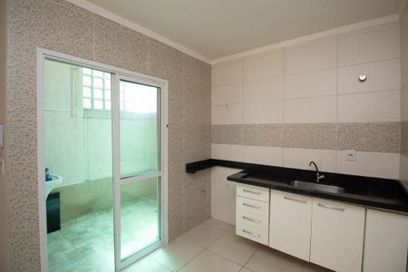 Casa de condomínio para alugar com 70m², 2 quartos e 1 vagaCozinha