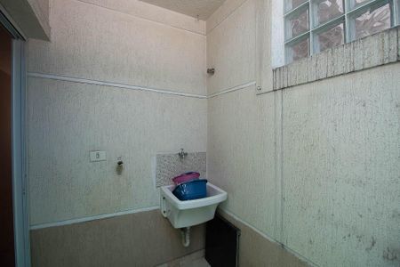 Casa de condomínio para alugar com 70m², 2 quartos e 1 vagaÁrea de Serviço