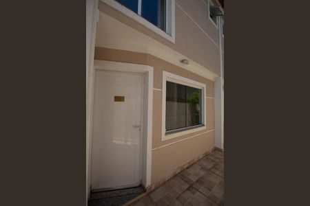 Casa de condomínio para alugar com 70m², 2 quartos e 1 vagaEntrada