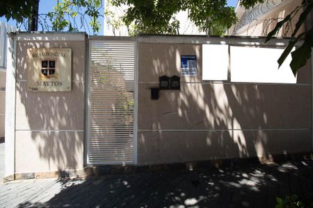 Casa de condomínio para alugar com 70m², 2 quartos e 1 vagaFachada / Placa