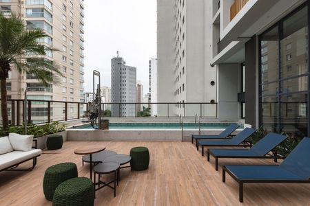 Studio à venda com 28m², 1 quarto e sem vagaPiscina