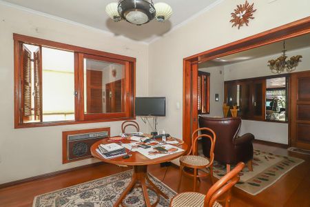 Sala 1 de casa à venda com 3 quartos, 190m² em Cristo Redentor, Porto Alegre
