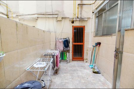 Apartamento à venda com 70m², 2 quartos e sem vagaÁrea de Serviço