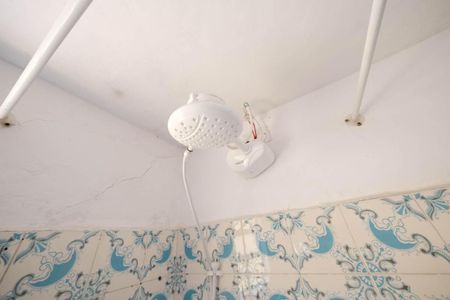 Banheiro Social de casa para alugar com 1 quarto, 50m² em Parque Boturussu, São Paulo