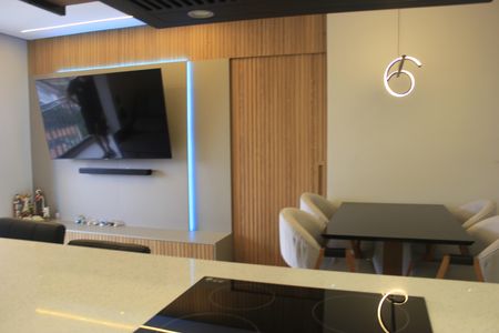 Sala de apartamento para alugar com 2 quartos, 69m² em Vila Rosalia, Guarulhos