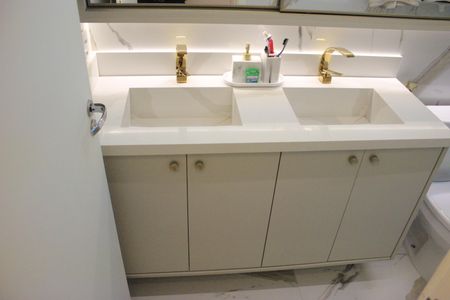 Apartamento para alugar com 69m², 2 quartos e 1 vagaBanheiro da Suíte