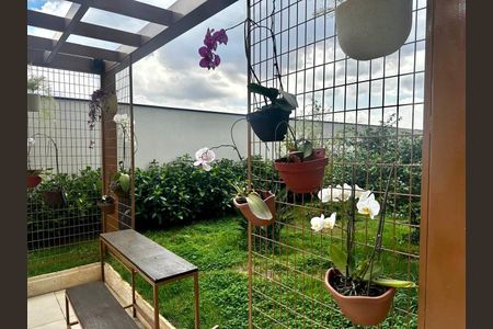 Apartamento à venda com 69m², 2 quartos e 1 vagaÁrea comum