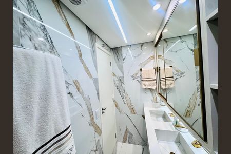 Apartamento à venda com 69m², 2 quartos e 1 vagaBanheiro da Suíte