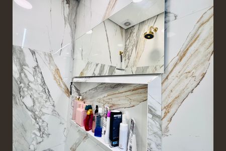 Apartamento à venda com 69m², 2 quartos e 1 vagaBanheiro da Suíte