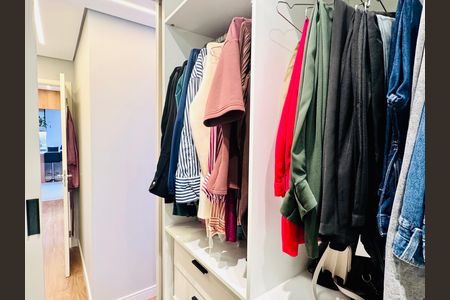Apartamento à venda com 69m², 2 quartos e 1 vagaCloset da Suíte