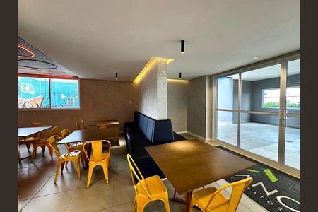 Apartamento à venda com 69m², 2 quartos e 1 vagaÁrea comum