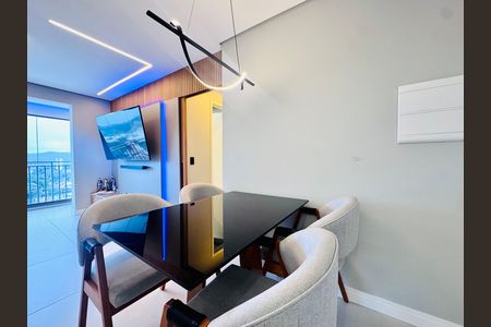 Apartamento à venda com 69m², 2 quartos e 1 vagaSala de Jantar