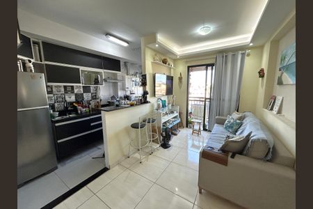 Sala de apartamento à venda com 3 quartos, 65m² em Del Castilho, Rio de Janeiro