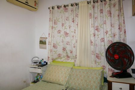 Casa de condomínio à venda com 179m², 3 quartos e 1 vagaQuarto Suíte          