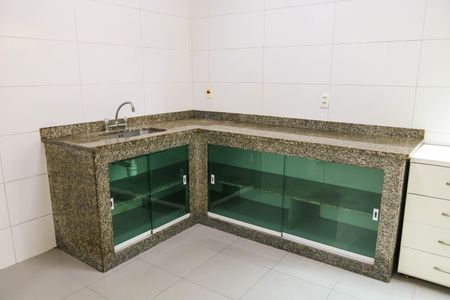 Casa de condomínio à venda com 179m², 3 quartos e 1 vaga Casa de condomínio à venda com 179m², 3 quartos e 1 vagaCozinha