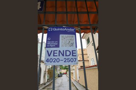 Casa de condomínio à venda com 179m², 3 quartos e 1 vaga Casa de condomínio à venda com 179m², 3 quartos e 1 vagaPlaca