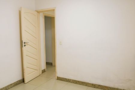 Casa de condomínio à venda com 179m², 3 quartos e 1 vaga Casa de condomínio à venda com 179m², 3 quartos e 1 vagaQuarto